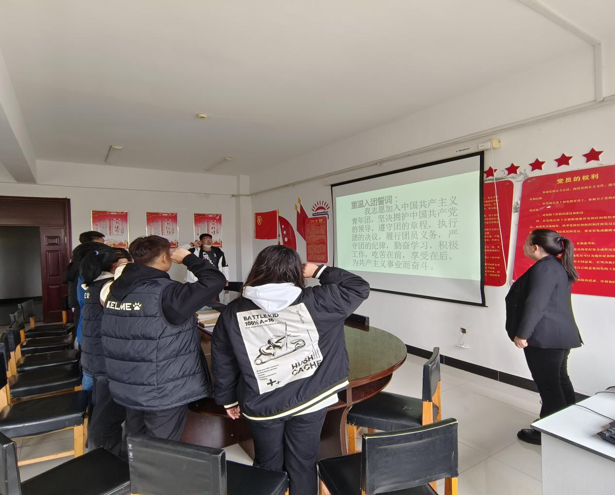 图片2.png 图片2.png